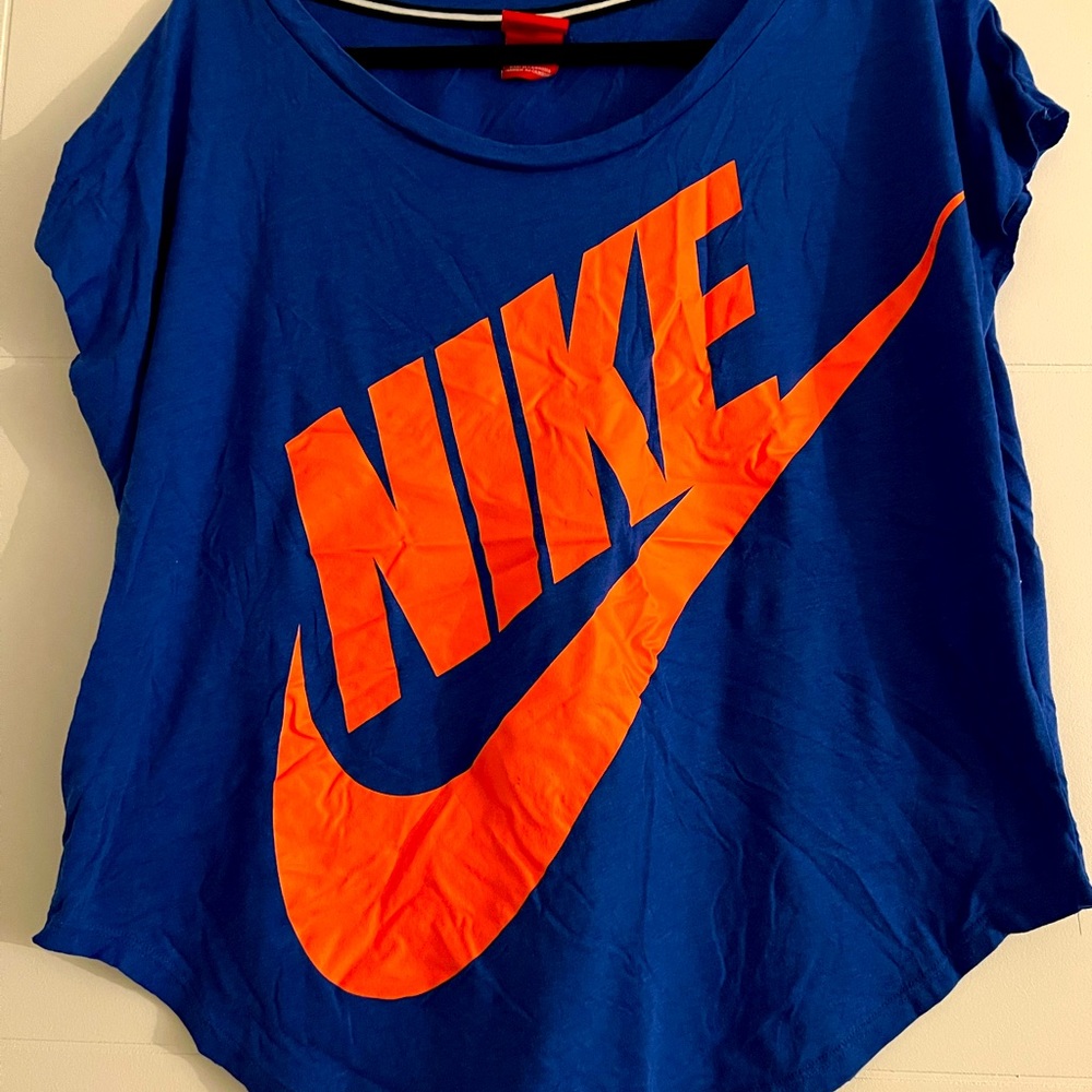 Nike crop top, size medium